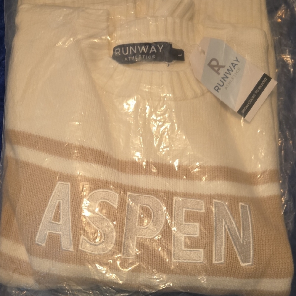 Womens NEW sweater
